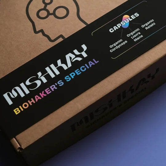 Biohakera komplekts — trīs veidu sēņu kapsulas visai dienas rutīnai.